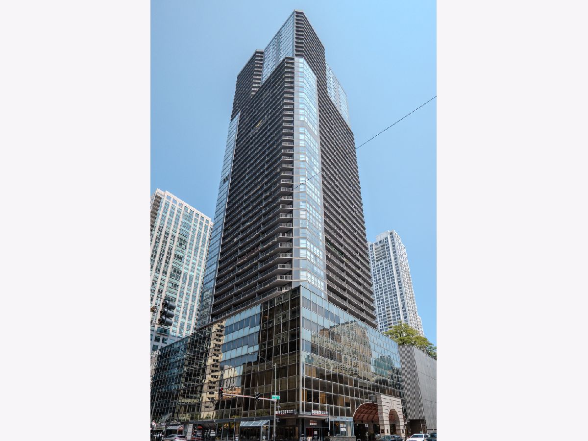  For Rent Chicago Illinois, 10 Ontario