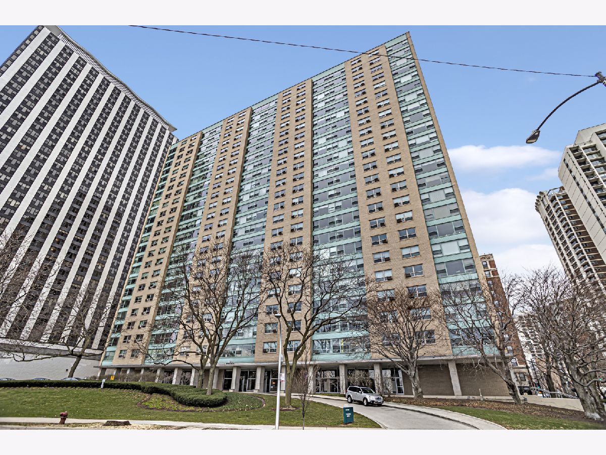  For Sale Chicago Illinois, 3180 Lake Shore Drive