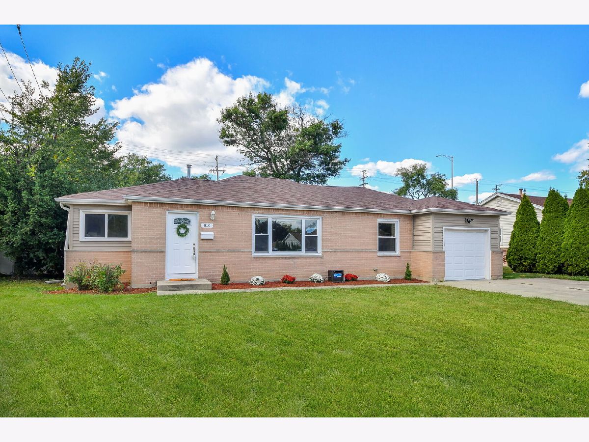  For Sale Hoffman Estates Illinois, 810 Cumberland Street