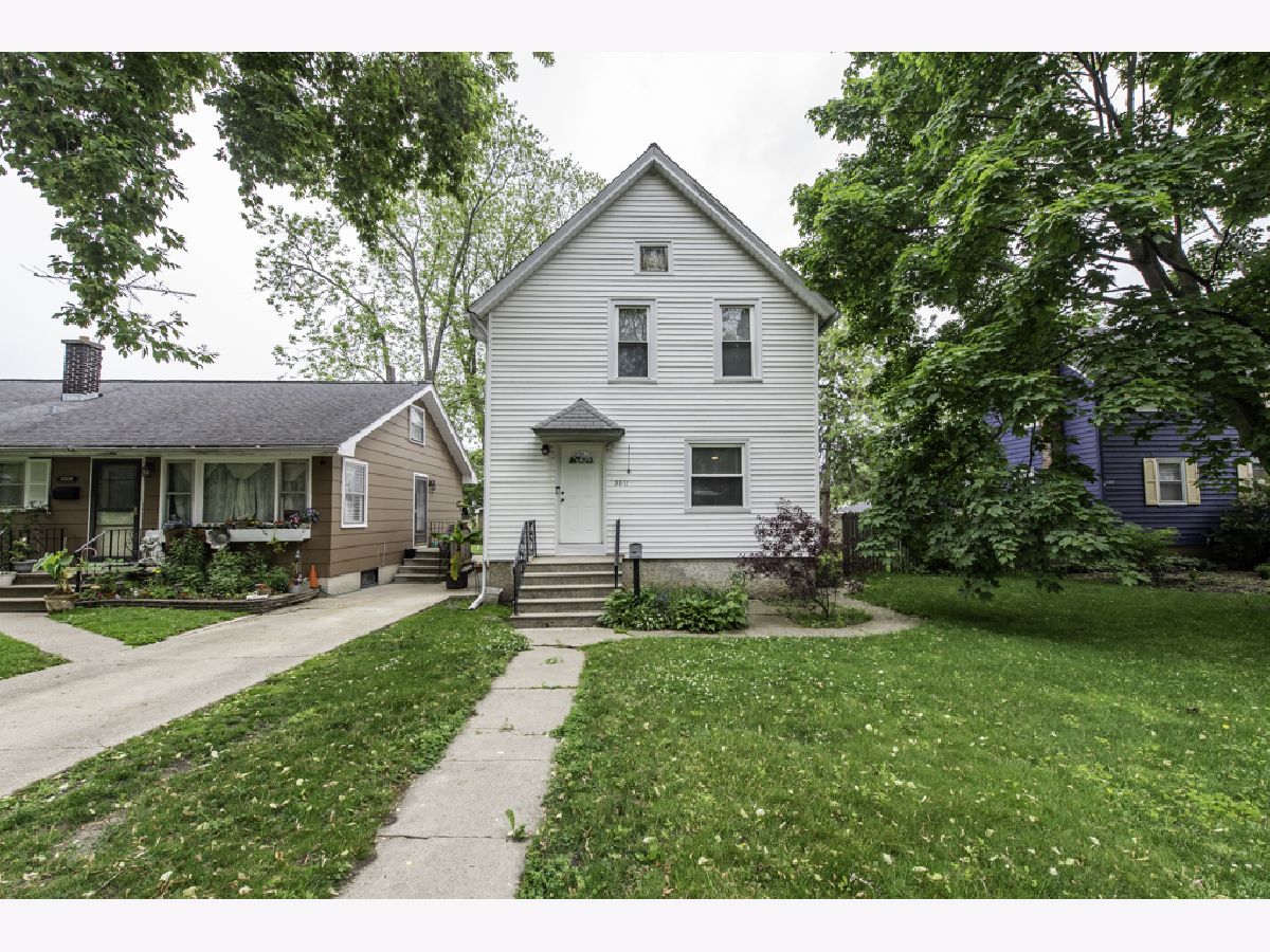  For Sale Zion Illinois, 3011 Emmaus Avenue