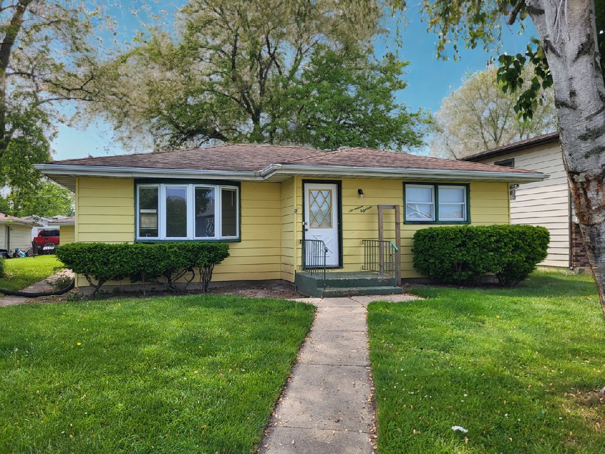  For Sale Zion Illinois, 1718 Gilboa Avenue