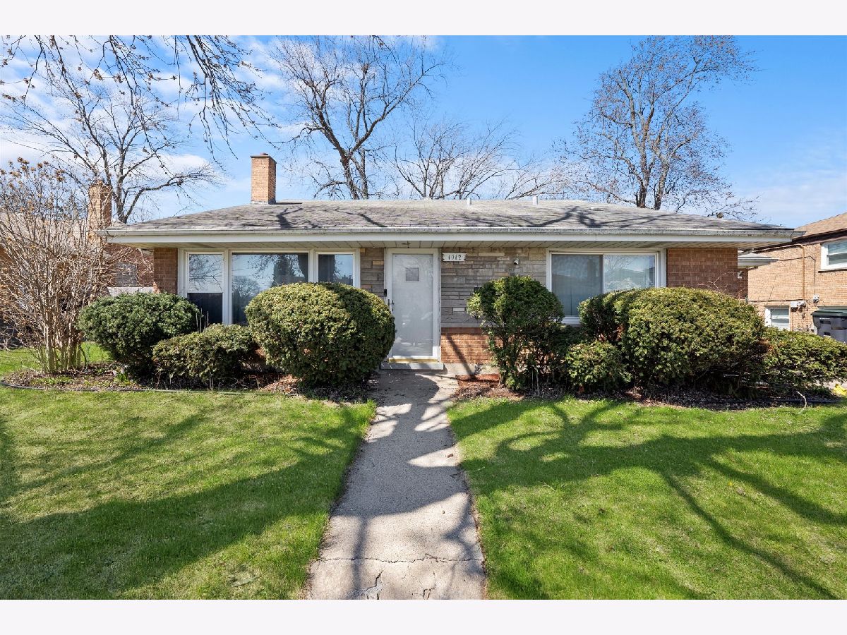  For Sale South Holland Illinois, 1012 159th Place