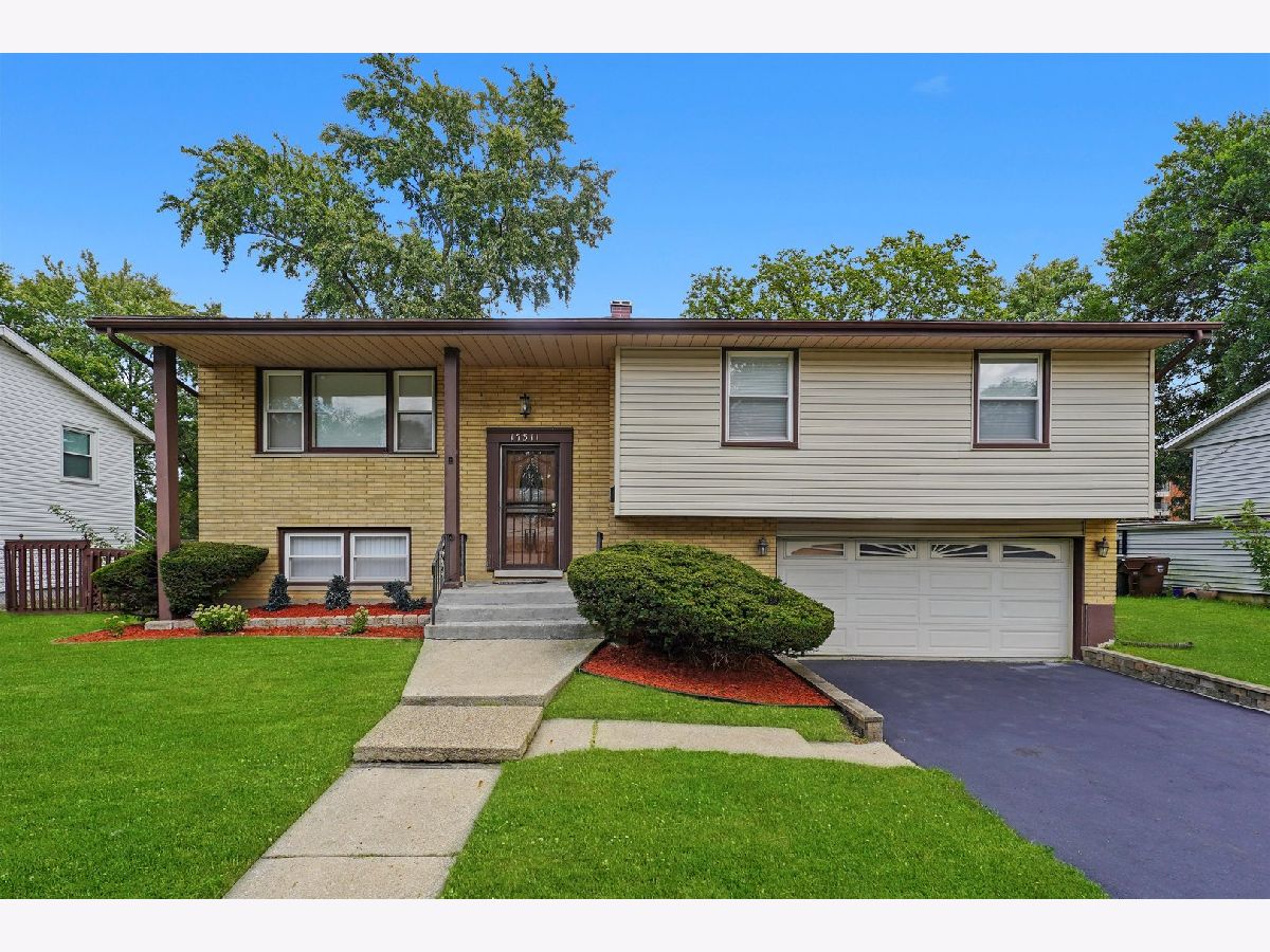  For Sale Hazel Crest Illinois, 17311 Burr Oak Lane