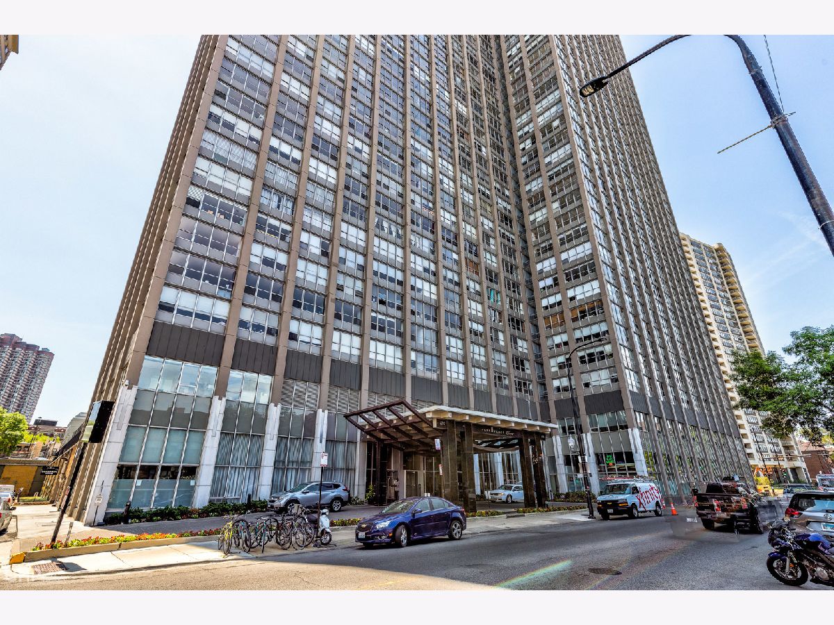  For Sale Chicago Illinois, 655 Irving Park Road