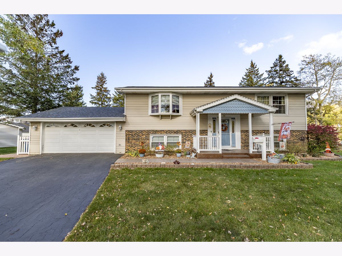  For Sale Crete Illinois, 10 Herman Court