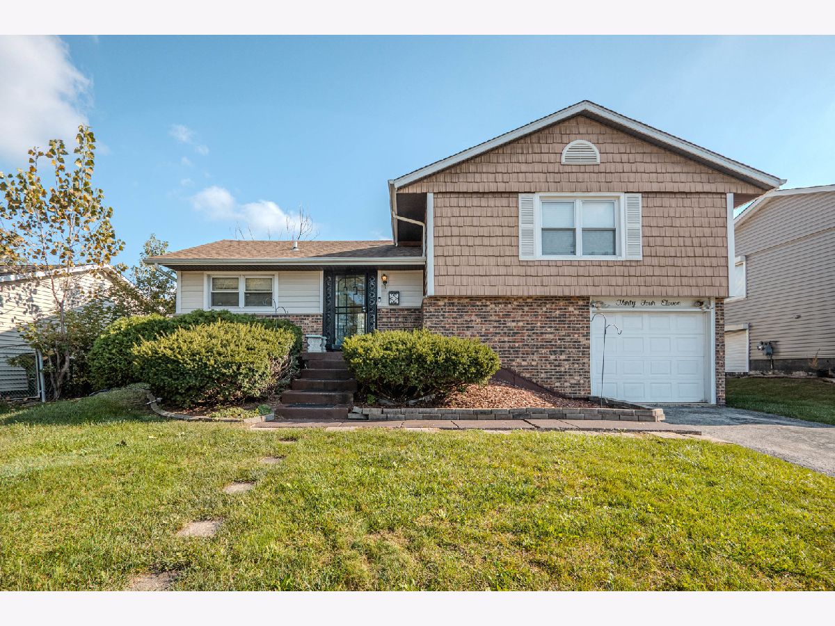  For Sale Hazel Crest Illinois, 3411 Montmarte Avenue