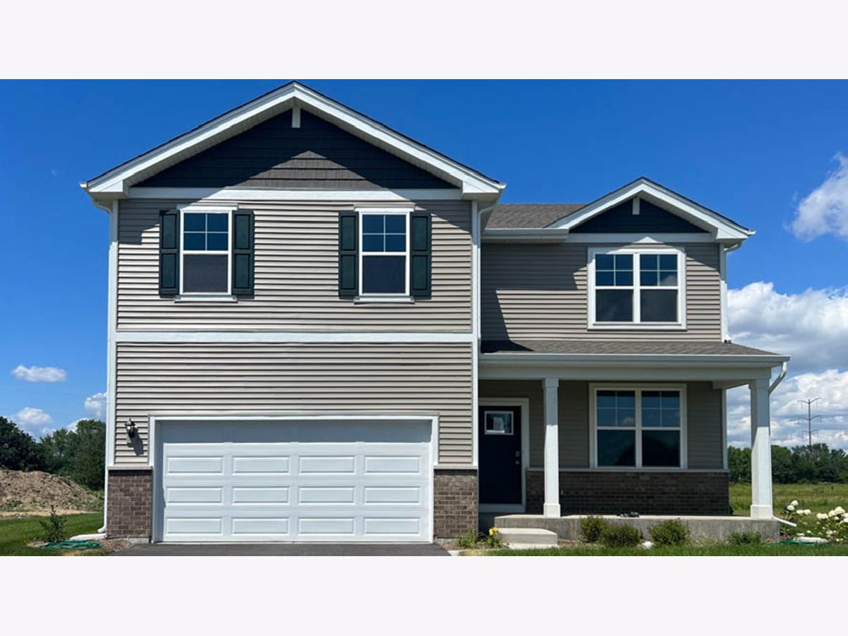  For Sale Hampshire Illinois, 1207 Vista Drive