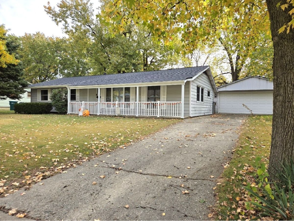  For Sale Decatur Illinois, 217 Holiday Drive