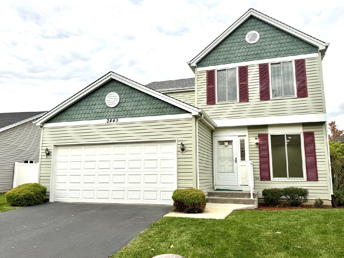  Rented Woodridge Illinois, 2449 Carlton