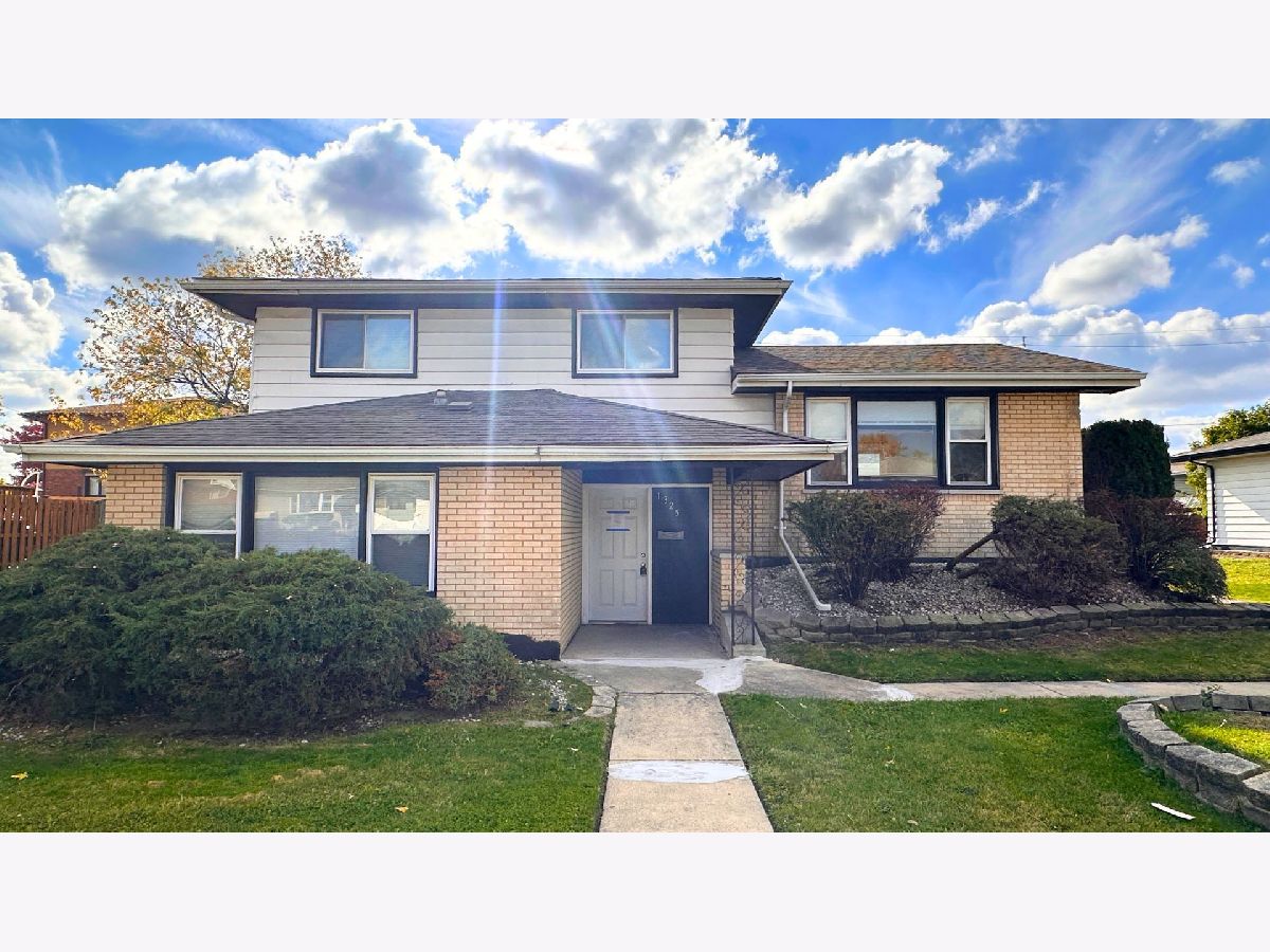  For Sale South Holland Illinois, 1325 168th Place