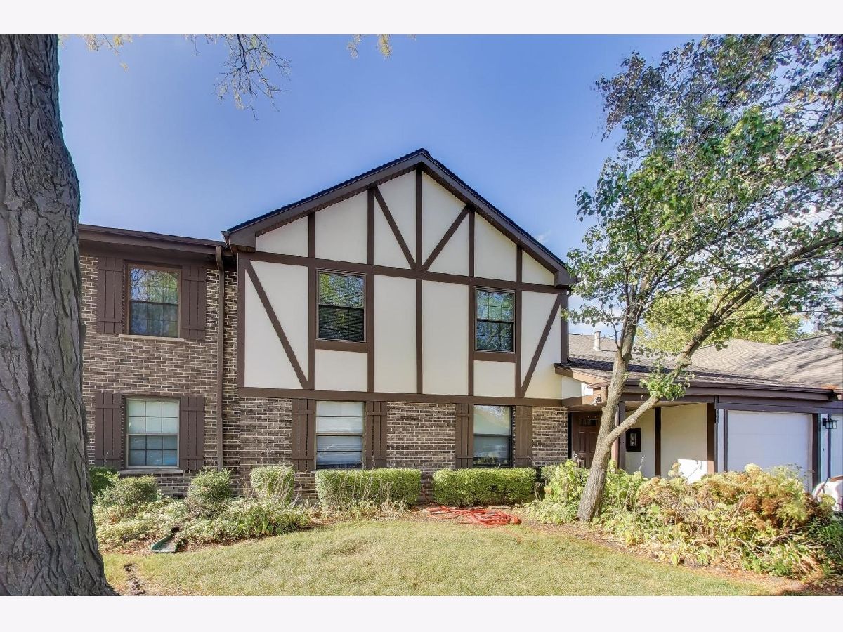 Condominiums Sold Lexington Green Ii Schaumburg Illinois, 368 Southbury