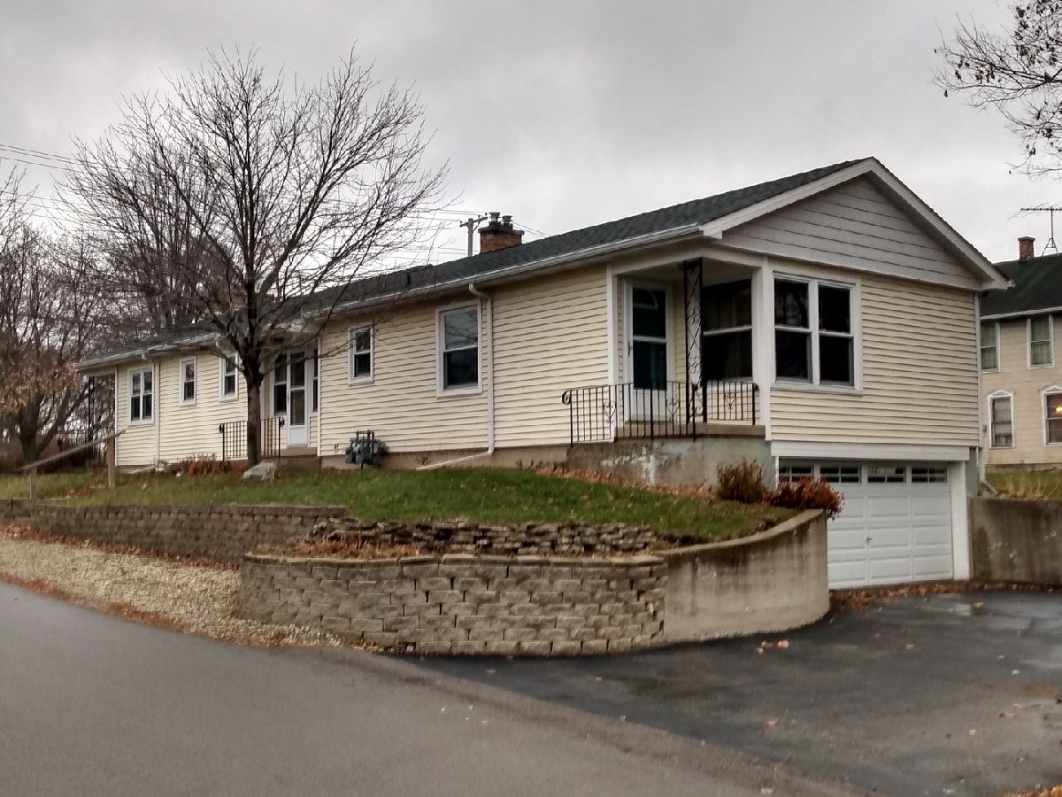  For Rent Mchenry Illinois, 3711 Waukegan