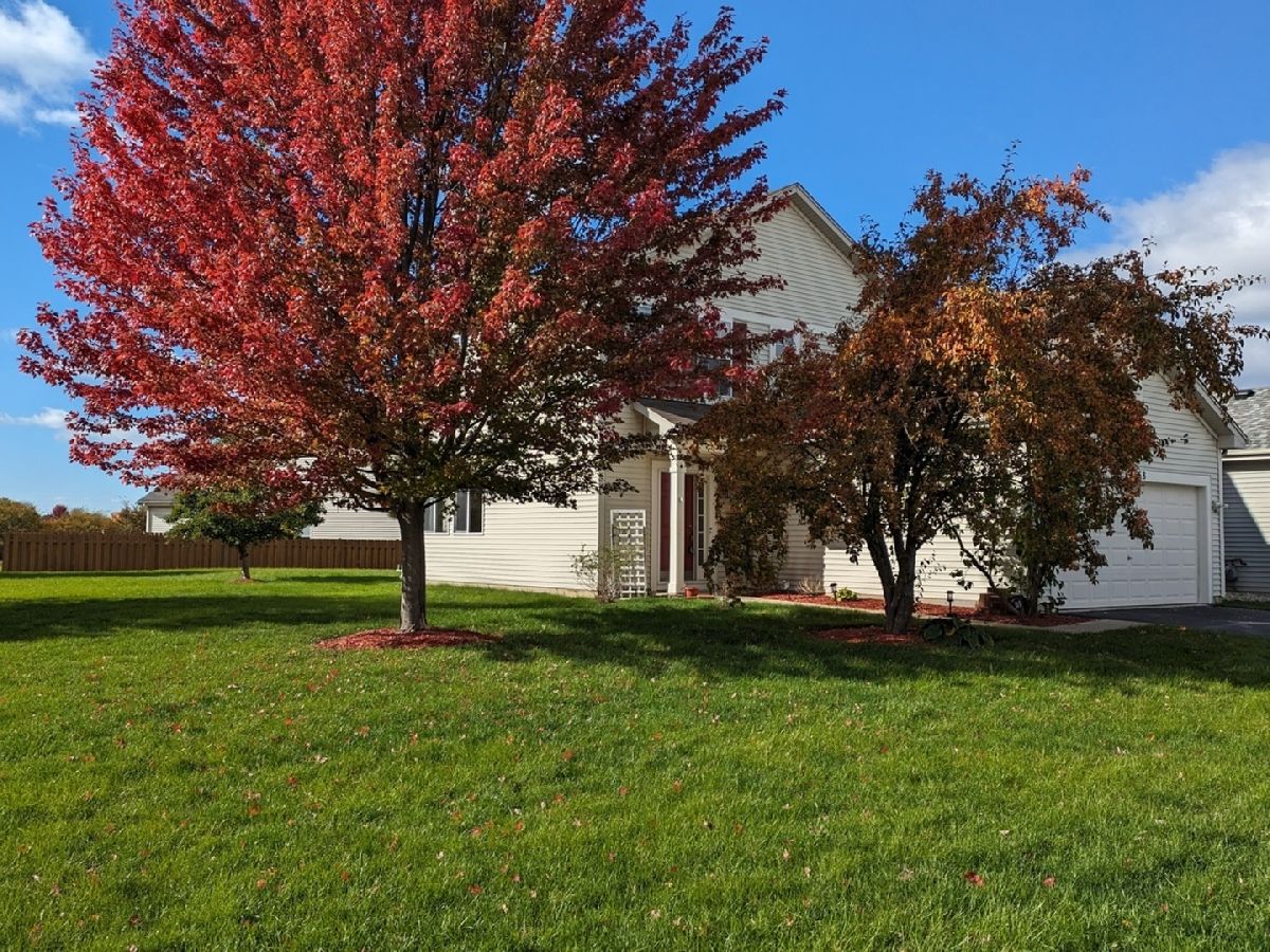  For Rent Round Lake Illinois, 1858 Fallbrook