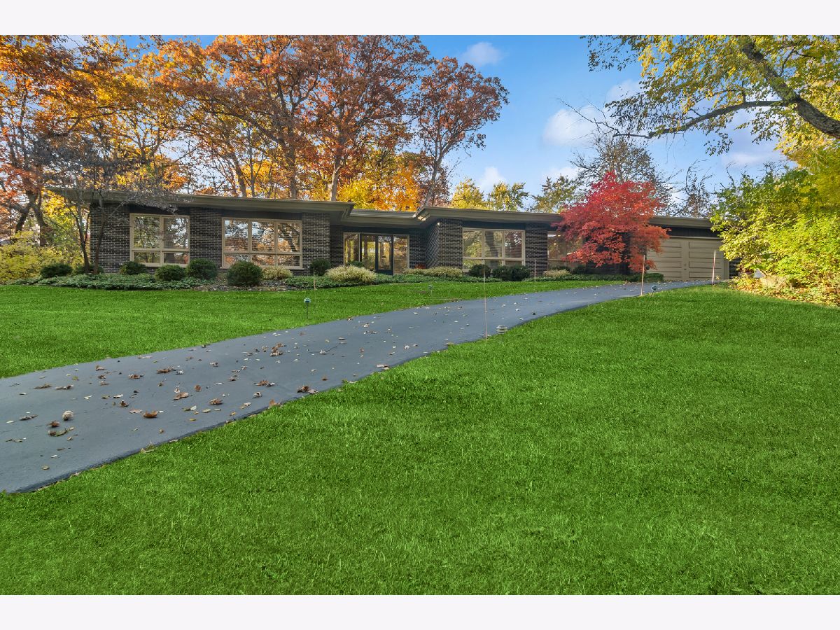 Homes For Sale Plum Grove Estates Palatine Illinois, 200 Edgewood Lane