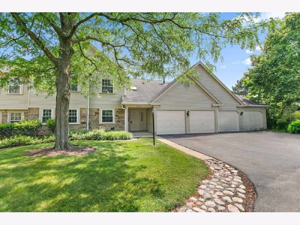 Townhomes & Condos Rented Towne Place Schaumburg Illinois, 2403 Mallow