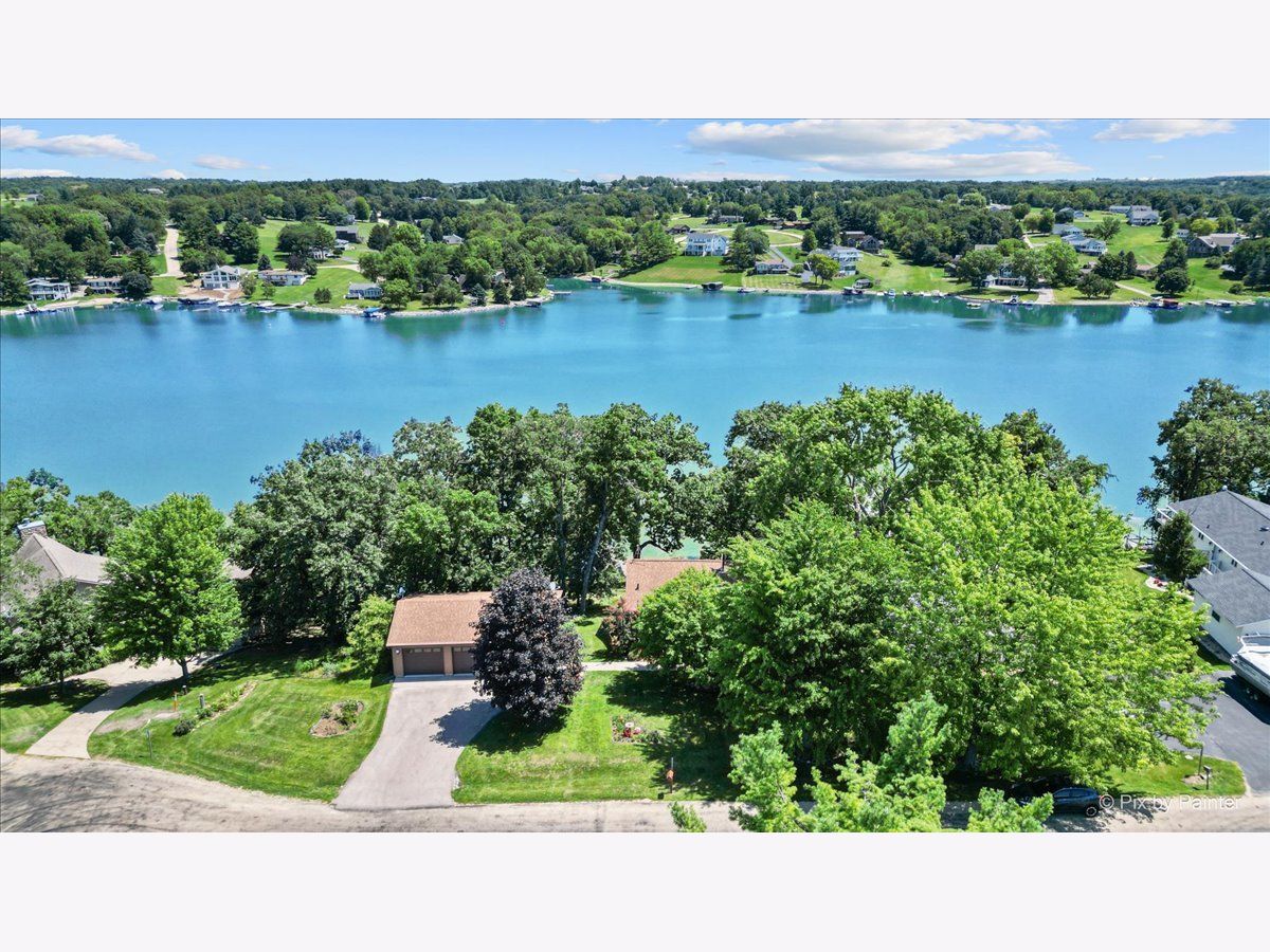  Sold Lake Carroll Illinois, 5-105 Topsail