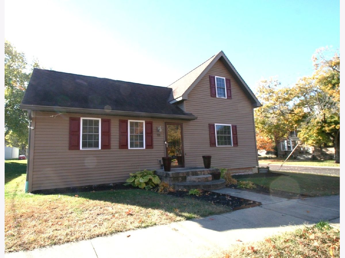  For Sale Mackinaw Illinois, 111 Fast Avenue