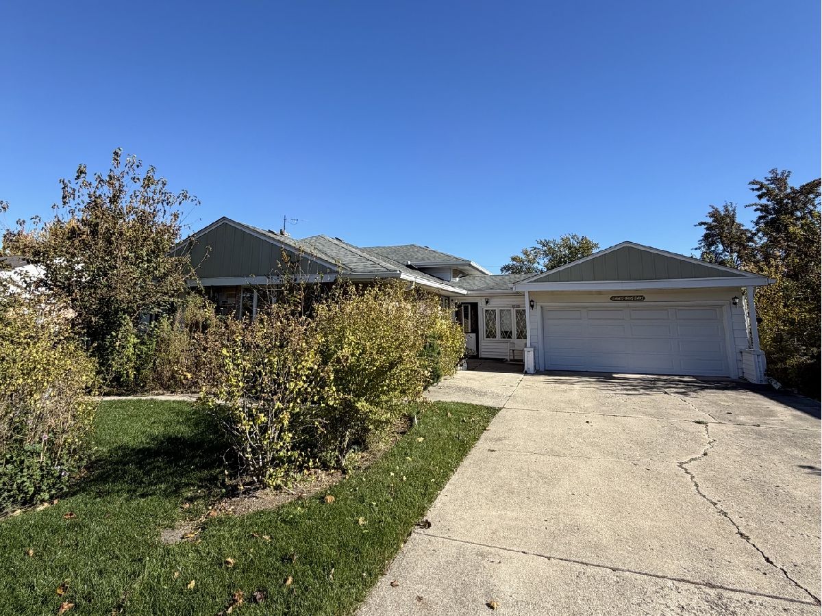  Sold Niles Illinois, 9037 Chester