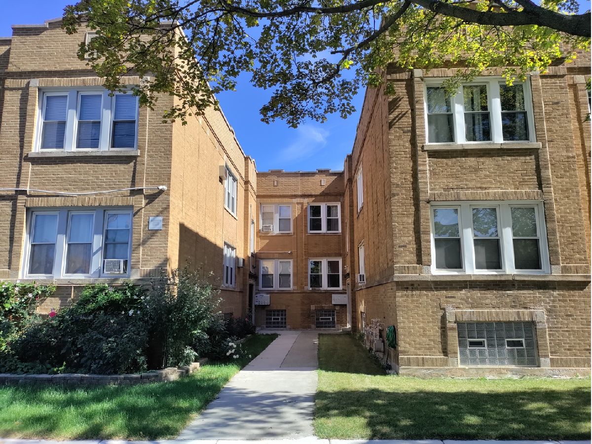  Rented Chicago Illinois, 7255 Washtenaw