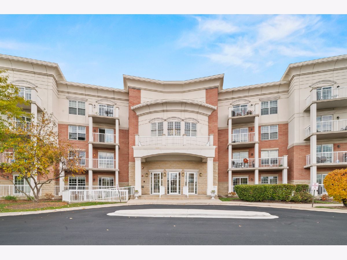 Condominiums For Rent Fountains Of Arlington Arlington Heights Illinois, 601 Rand