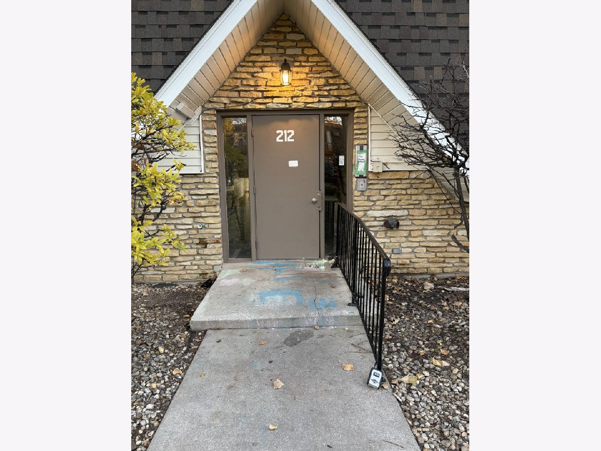  Rented Joliet Illinois, 212 Madison