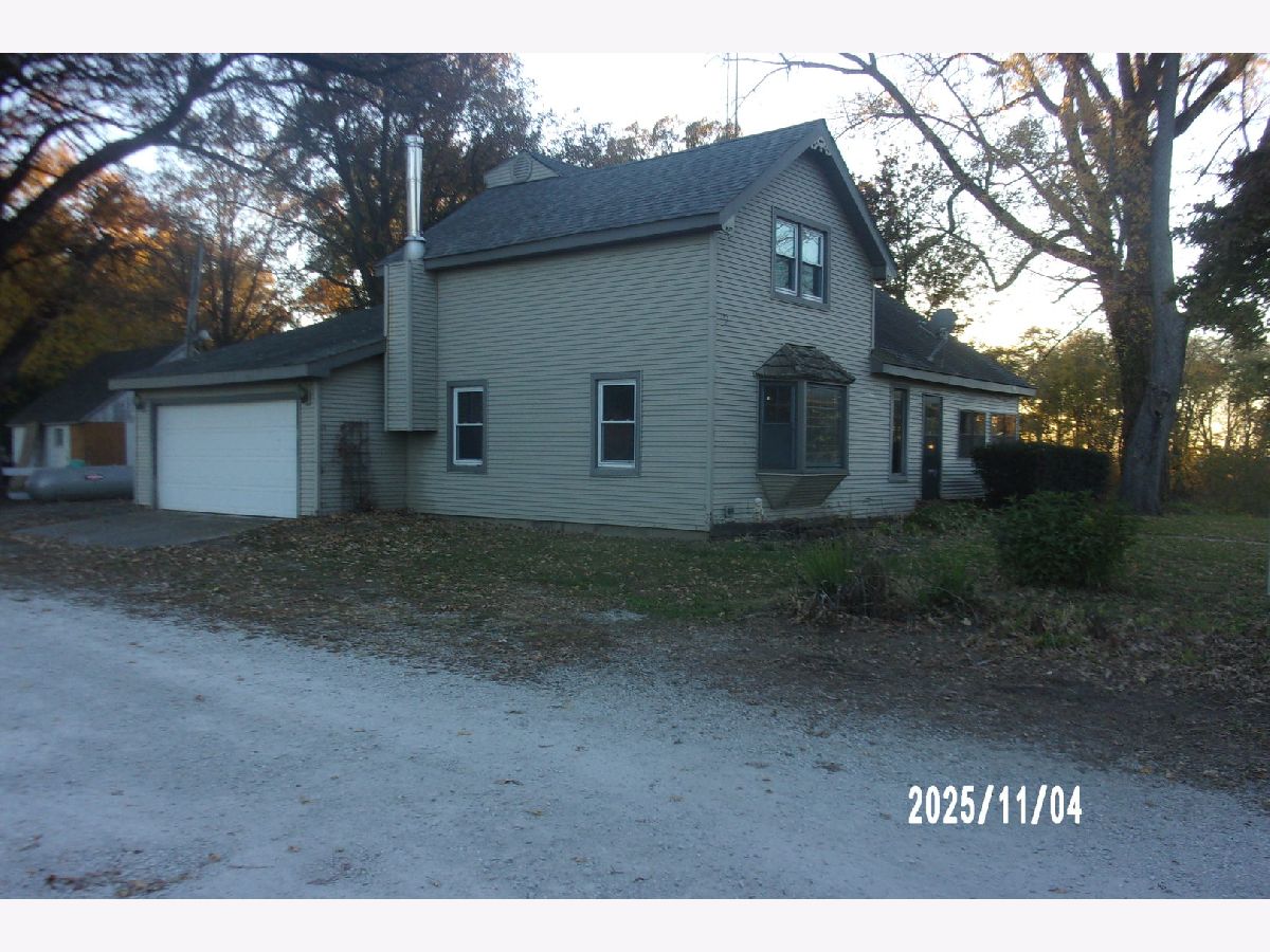 For Sale Martinton Illinois, 101 Voss Grove