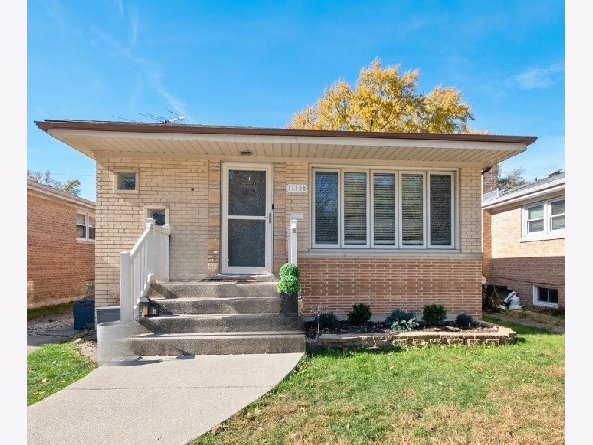  For Sale Chicago Illinois, 11208 Sacramento Avenue