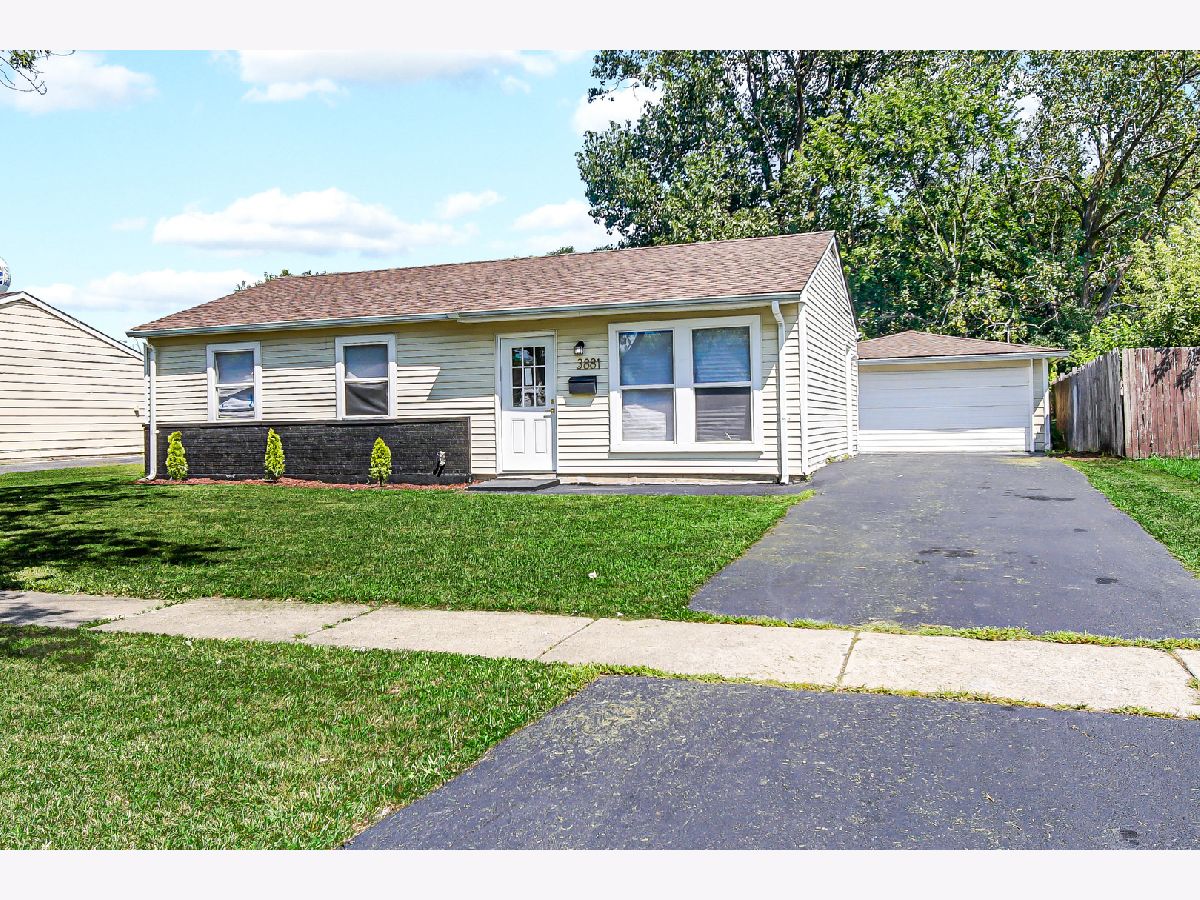  For Sale Country Club Hills Illinois, 3881 171st Street