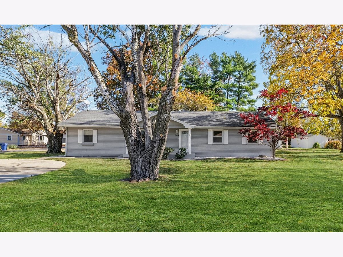  For Sale Mansfield Illinois, 305 East Street