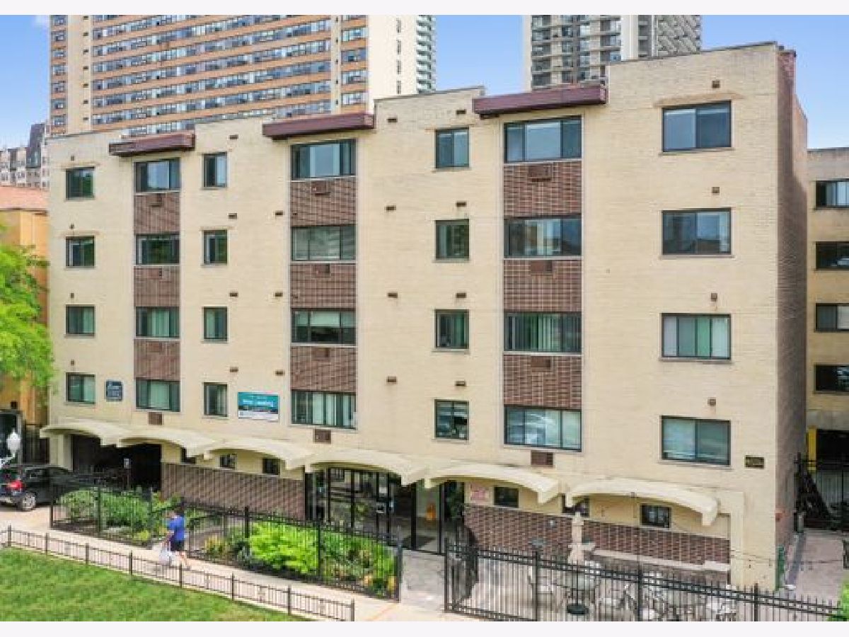  Rented Chicago Illinois, 6001 Kenmore
