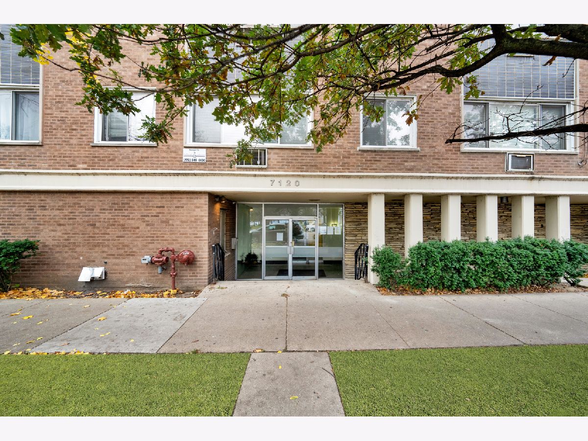  For Rent Chicago Illinois, 7120 Sheridan