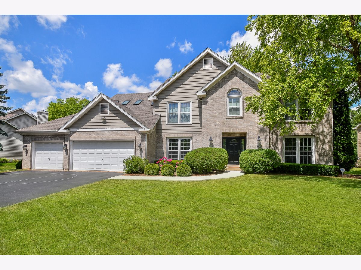  For Sale Batavia Illinois, 1687 Sauk Drive