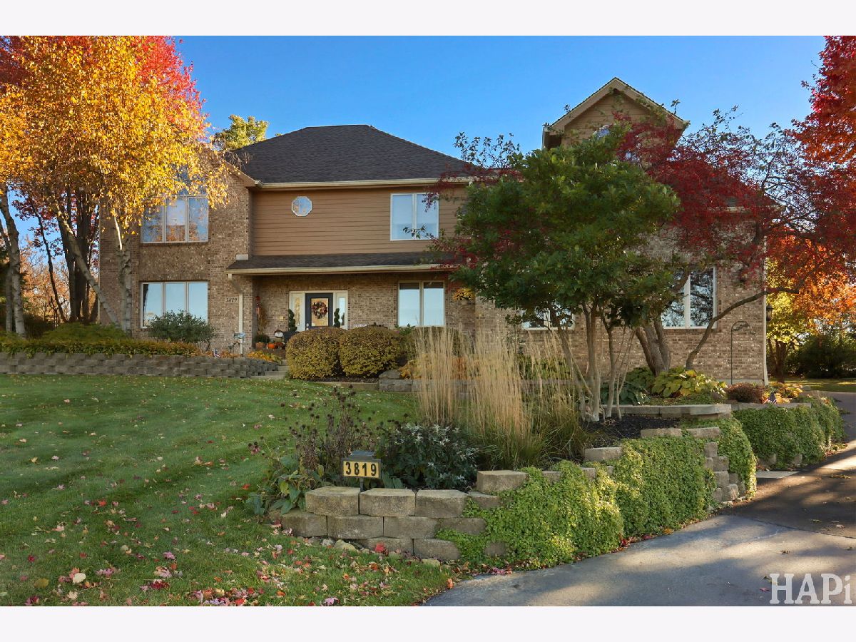 Homes For Sale Spring Grove Estates Spring Grove Illinois, 3819 Prairie Drive