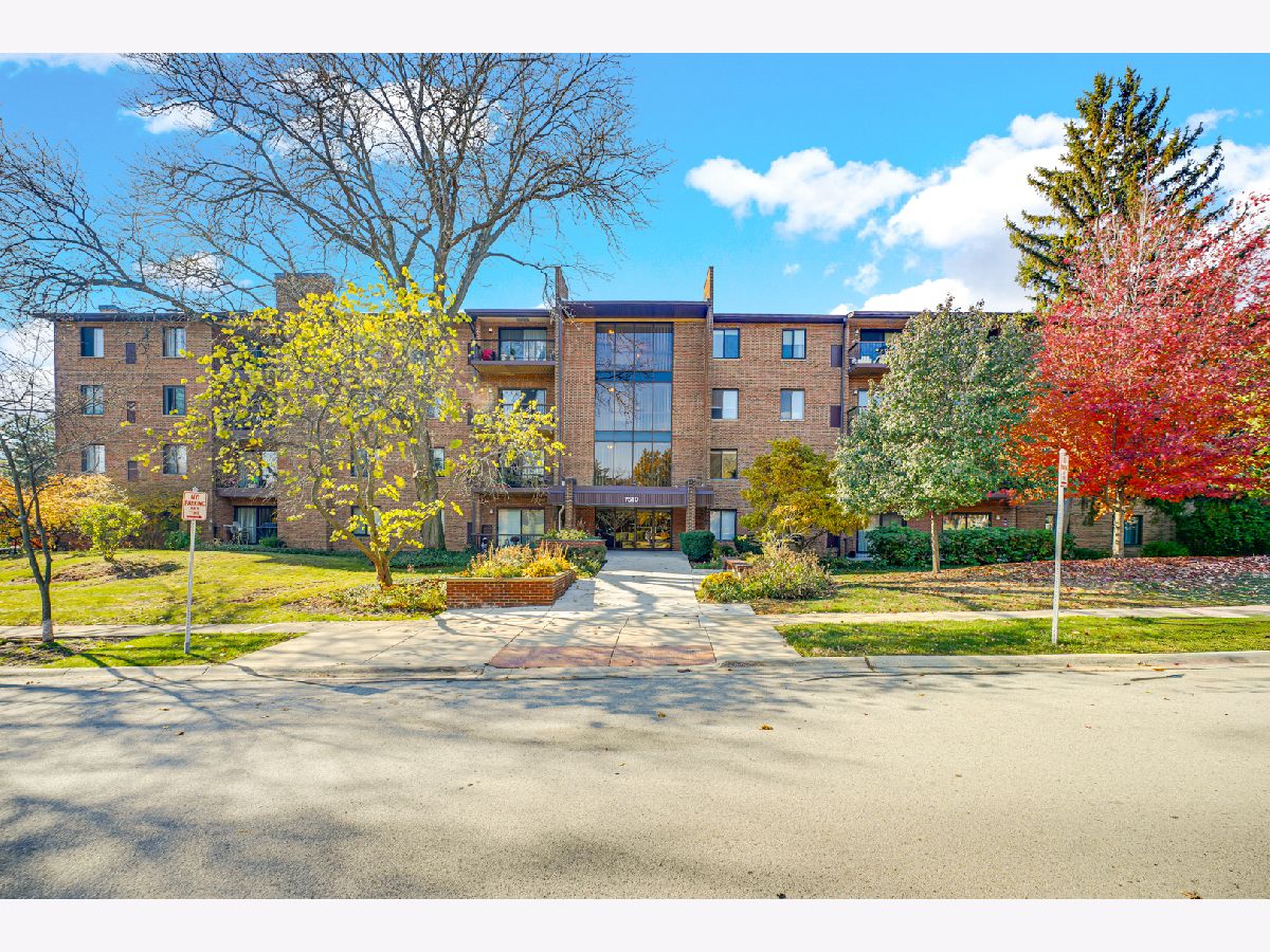  Rented Darien Illinois