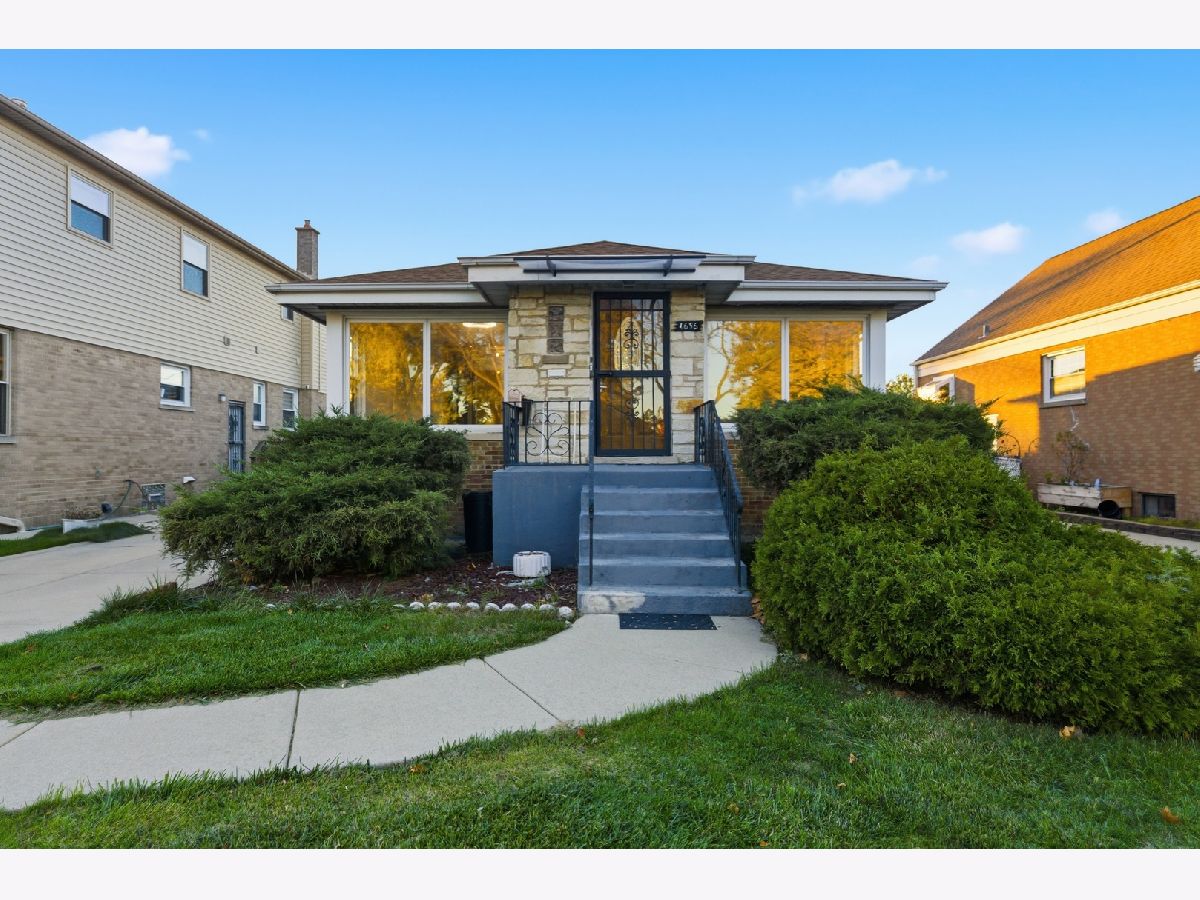  For Rent Harwood Heights Illinois, 4656 Narragansett