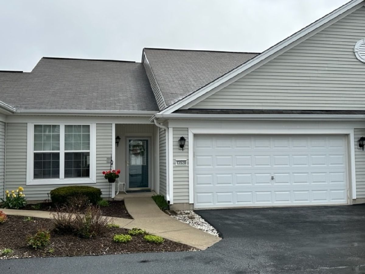  Rented Huntley Illinois, 13528 Nealy