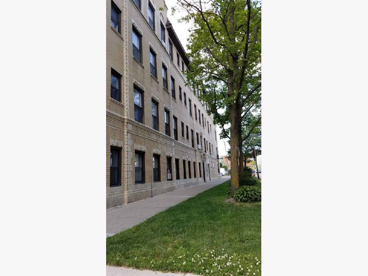  Rented Chicago Illinois, 4764 Virginia