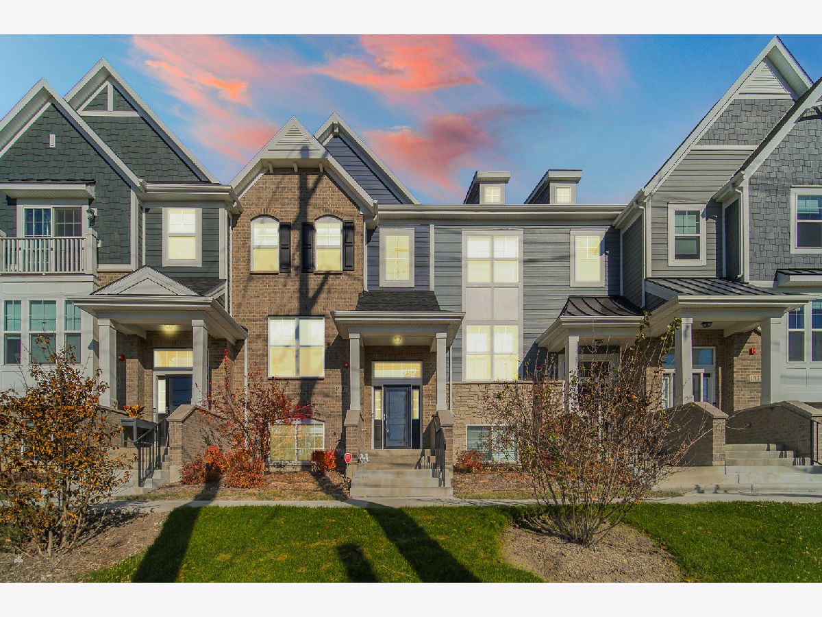  For Sale Northbrook Illinois, 1997 Kingsley Circle