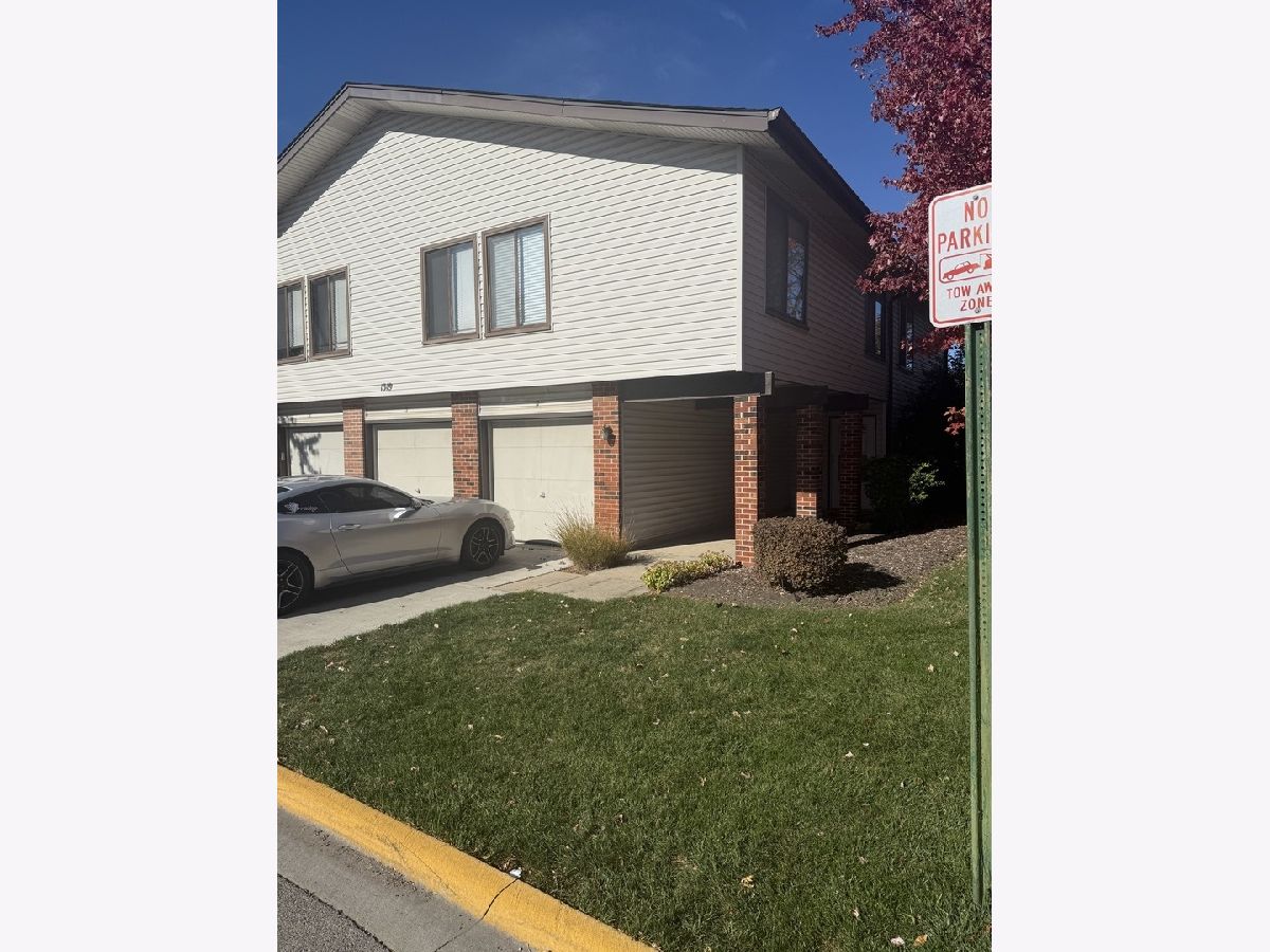  For Rent Hanover Park Illinois, 1319 Kingsbury