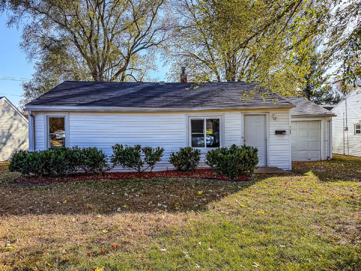  For Sale Watseka Illinois, 745 Oak Street