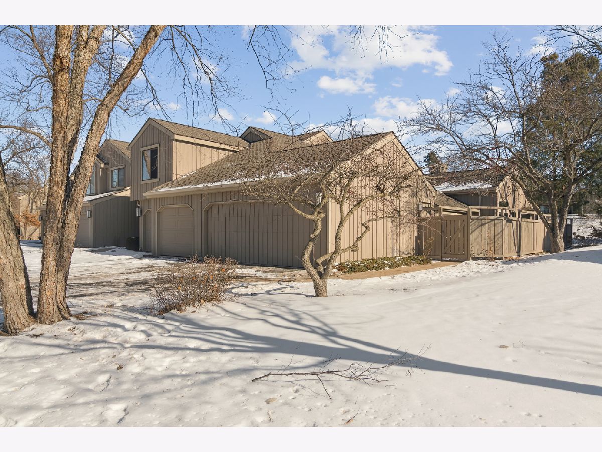 Townhomes & Condos For Sale Lake Barrington Shores Lake Barrington Illinois, 1261 Oak Hill Road