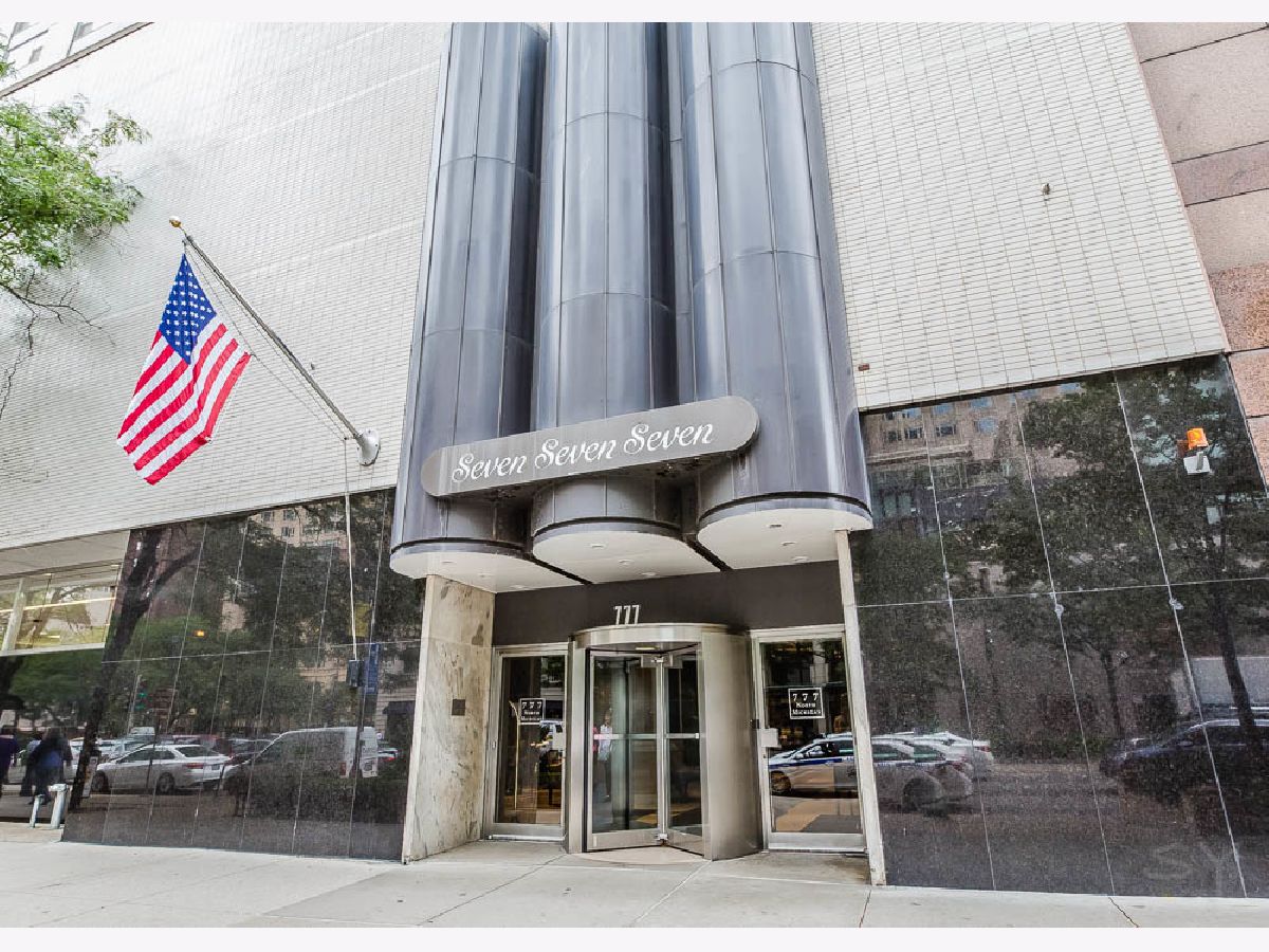  For Sale Chicago Illinois, 777 Michigan Avenue