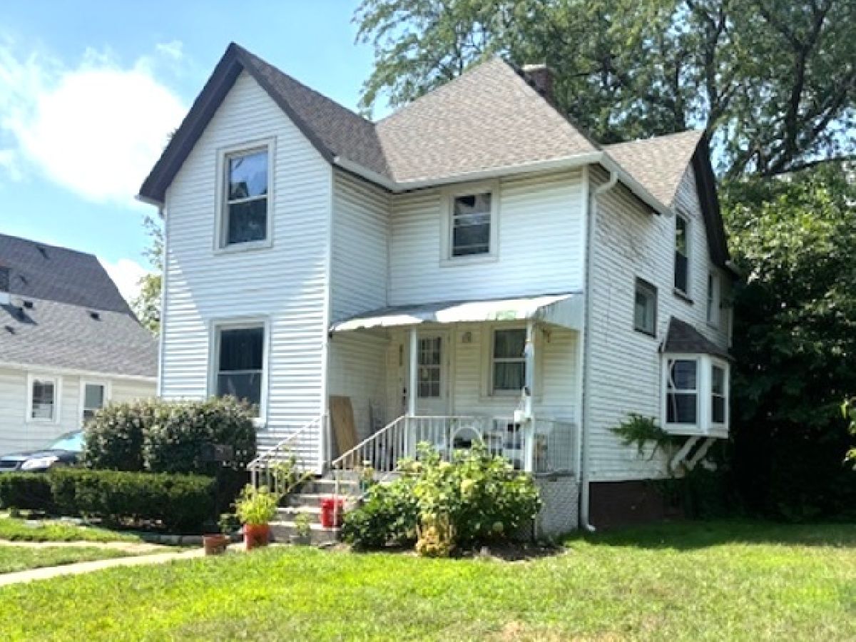  For Sale Zion Illinois, 2712 Elizabeth Avenue