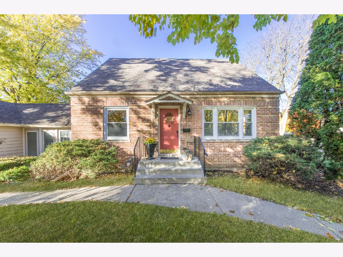  For Sale Des Plaines Illinois, 474 Washington Street