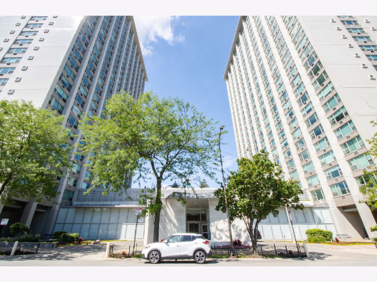  For Sale Chicago Illinois, 3600 Lake Shore Drive