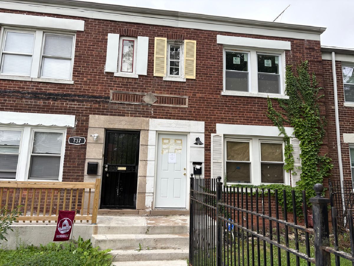  For Sale Chicago Illinois, 735 105th Street