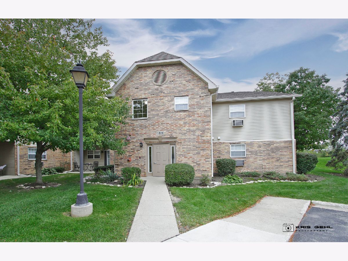  For Rent Round Lake Beach Illinois, 1551 Crystal Rock