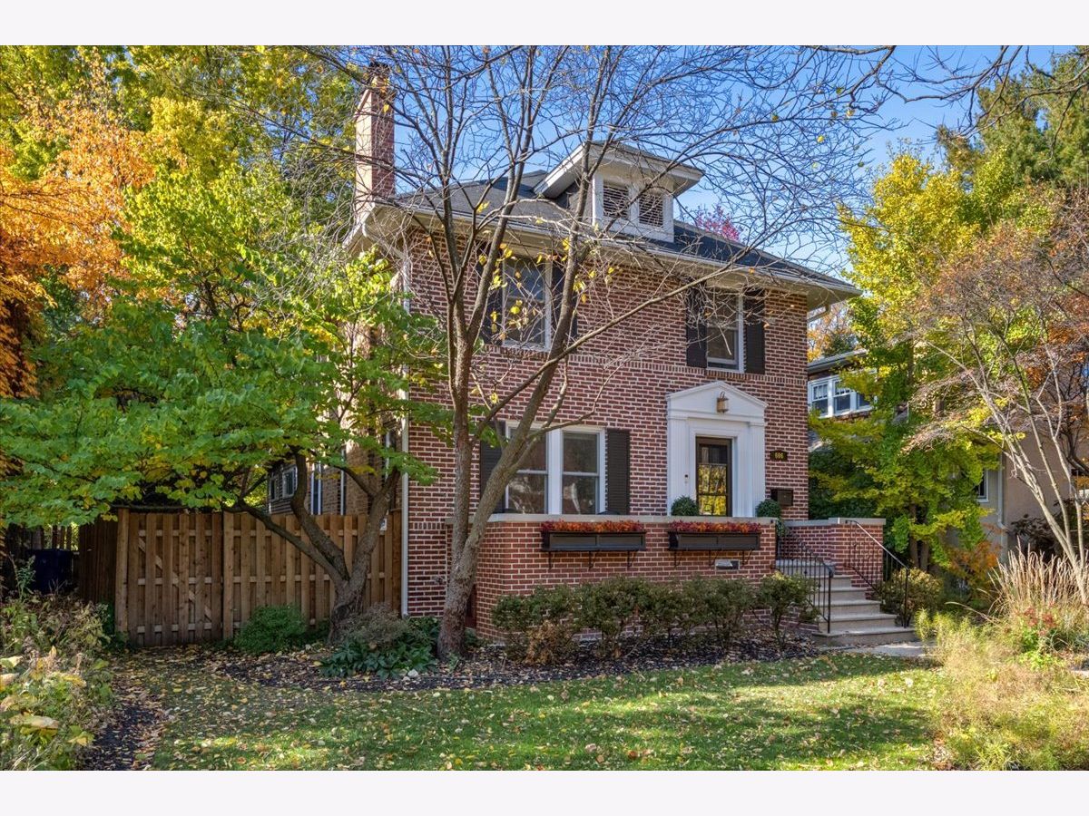  For Rent Evanston Illinois, 606 Barton