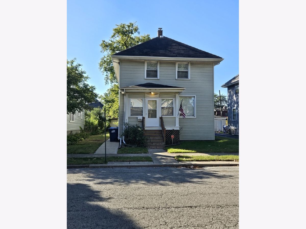  For Sale Blue Island Illinois, 2441 Prairie Street