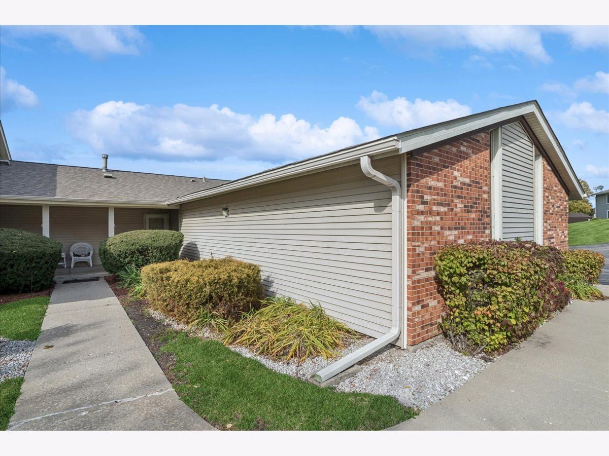  For Sale Mchenry Illinois, 419 Thornwood Drive